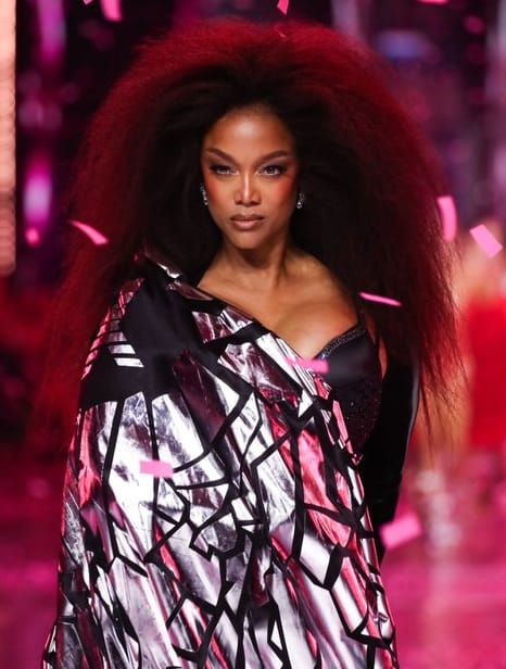 Tyra Banks | Tyra Banks Struts Back to Victoria’s Secret